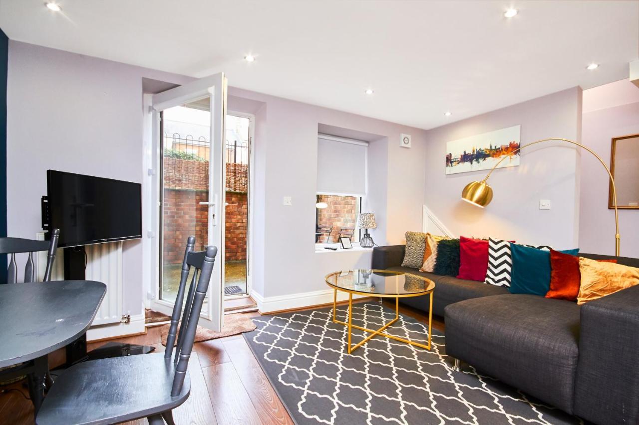 Newcastle Treasure - Sleeps 4 - Lower Ground Floor מראה חיצוני תמונה